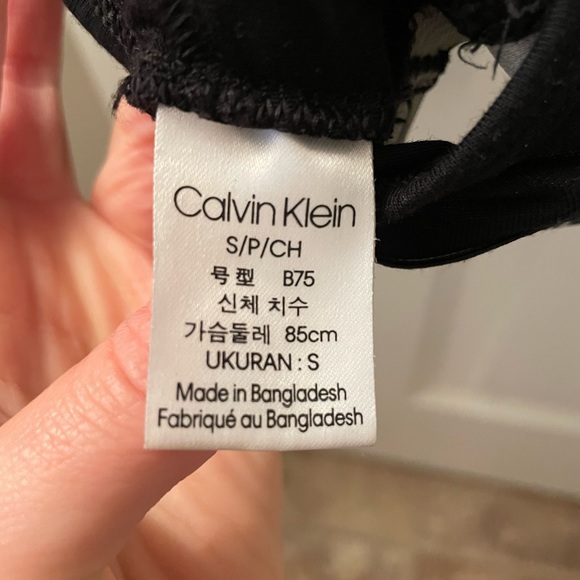 Calvin Klein Black Racerback Bralette - Picture 4 of 5